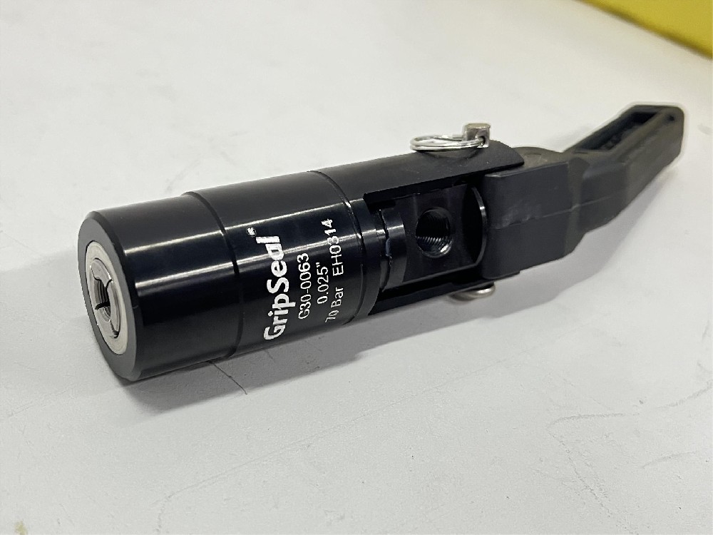 金屬管件與玻璃管件的氣密性測(cè)試中的密封方式