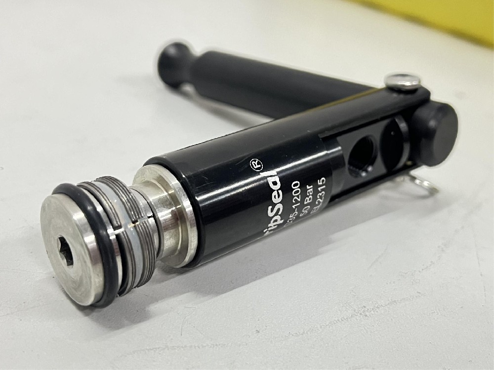 格雷希爾G35高壓內(nèi)脹快速密封連接器發(fā)動機(jī)冷卻水道測試方法